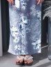 画像20: グレイ×モードフラワー浴衣 OBI-siwa-200-kj-6-W / HIMO-900-yn-4-GYxGY / HEKO-800-sb-9-GYGE / YA-953-kn-BL / GETA-01-kj-3-IV / [YMT]