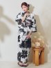 画像14: モノトーンフラワーレトロモダン浴衣 OBI-hira-100-ok-5-GYxSV / HIMO-900-yn-1-B / HEKO-800-sb-5-W / YA-1086-wk-B / GETA-01-kj-3-IV/ [YMT]