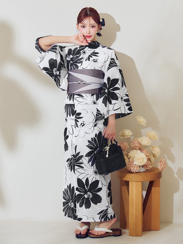 画像17: 【即日発送】モノトーンフラワーレトロモダン浴衣【浴衣３点セット 浴衣/帯/下駄】[YMT]