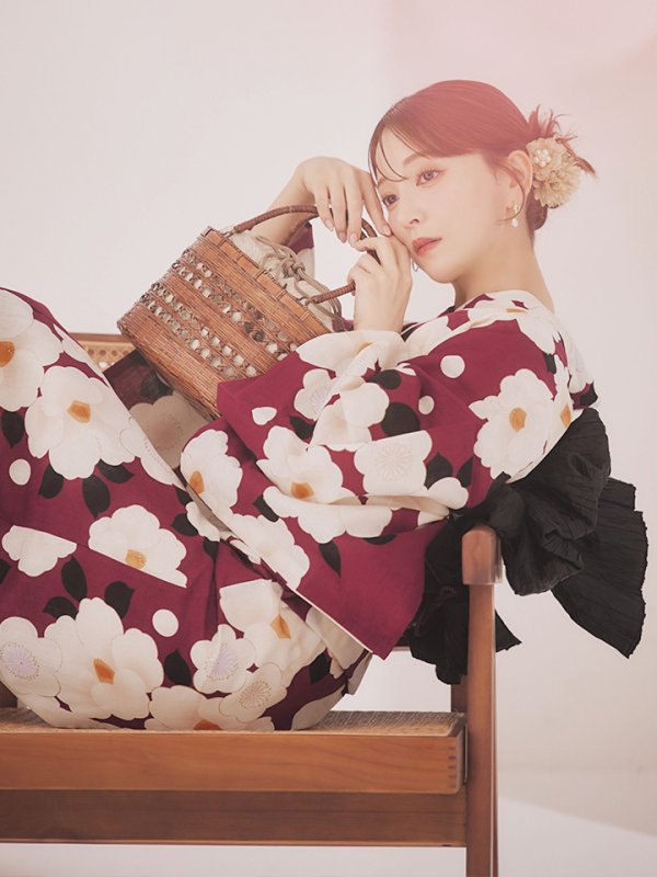 画像2: 白椿と梅の花柄浴衣【浴衣３点セット 浴衣/帯/下駄】OBI-siwa-204-wk-1-B / HIMO-902-kj-5-RosePK / / YA-1066-kj-IV / GETA-02-ok-8-RoseP/ [YMT]