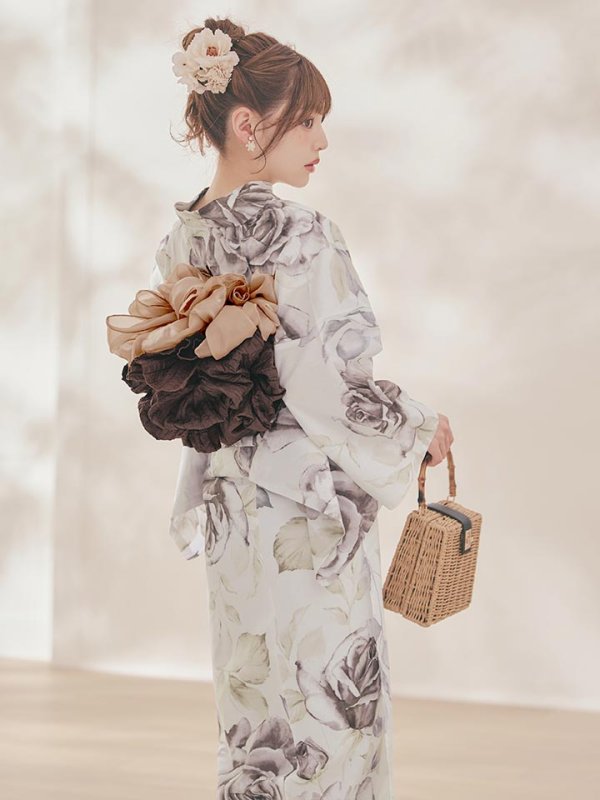 モデル：吉木千沙都(ちぃぽぽ)　身長：158cm　着用サイズ：Fサイズ