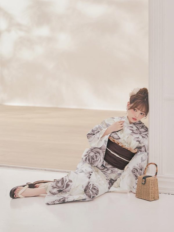 モデル：吉木千沙都(ちぃぽぽ)　身長：158cm　着用サイズ：Fサイズ