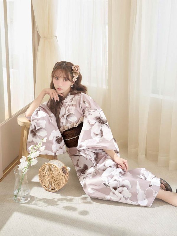 モデル：三上悠亜　身長：159cm　着用サイズ：Fサイズ