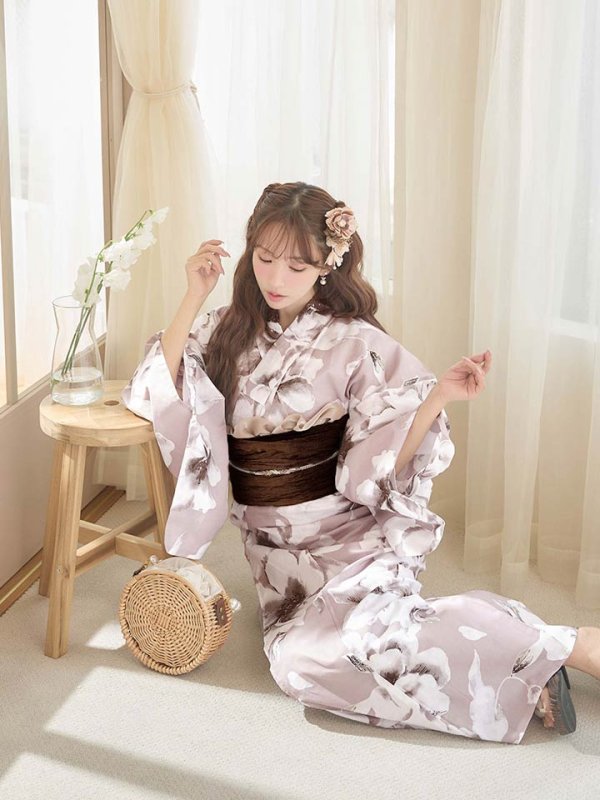 モデル：三上悠亜　身長：159cm　着用サイズ：Fサイズ