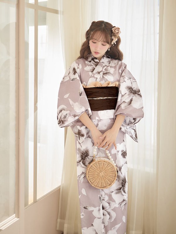 モデル：三上悠亜　身長：159cm　着用サイズ：Fサイズ