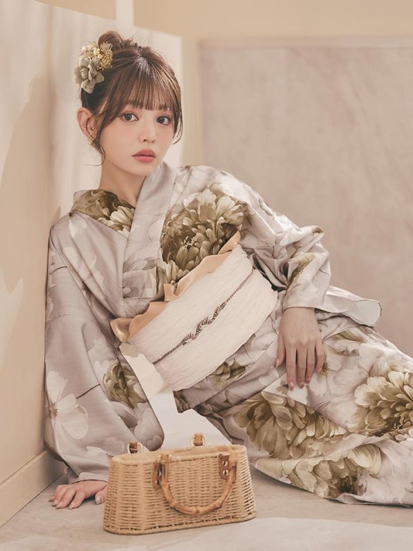 モデル：吉木千沙都（ちぃぽぽ）身長：158cm　着用サイズ：Fサイズ