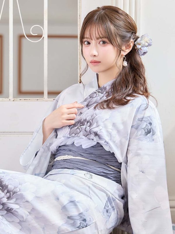 モデル：にじほ　身長：159cm　着用サイズ：Fサイズ