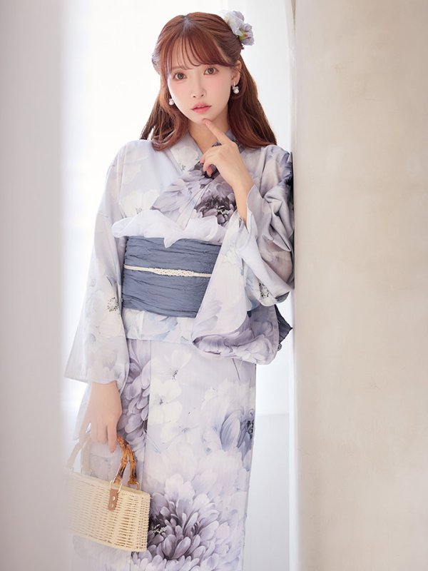 モデル：三上悠亜　身長：159cm　着用サイズ：Fサイズ