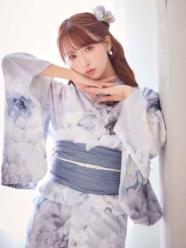 モデル：三上悠亜　身長：159cm　着用サイズ：Fサイズ