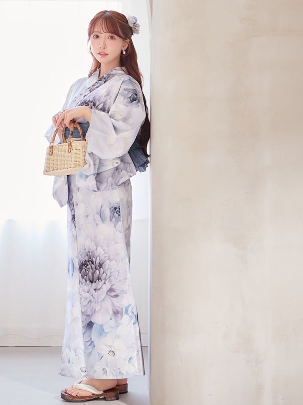 モデル：三上悠亜　身長：159cm　着用サイズ：Fサイズ