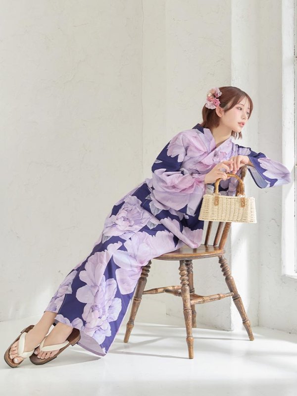 モデル：あいり先生　着用サイズ：Fサイズ