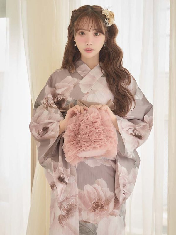 モデル：三上悠亜　身長：159cm　着用サイズ：Fサイズ