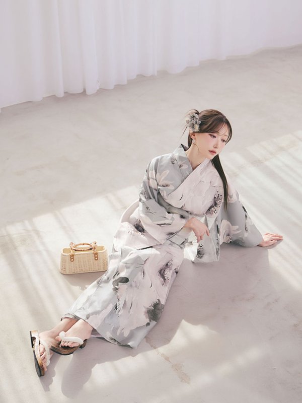 モデル：菅野結以 身長：163cm 着用サイズ：Fサイズ