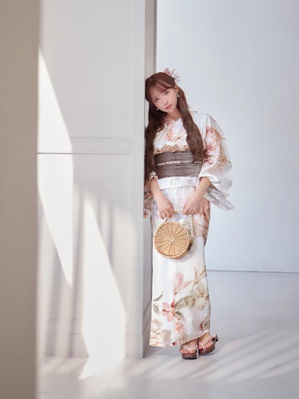 モデル:三上悠亜 身長:159cm