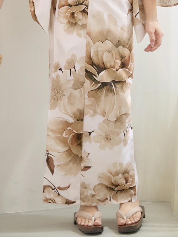 モデル：三上悠亜　身長：159cm　着用サイズ：Fサイズ