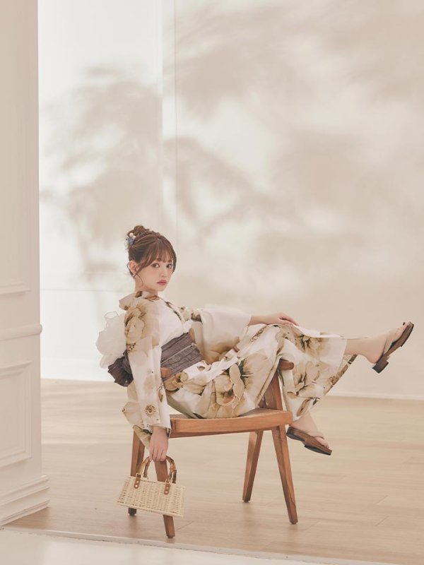 モデル：吉木千沙都(ちぃぽぽ)　身長：158cm　着用サイズ：Fサイズ