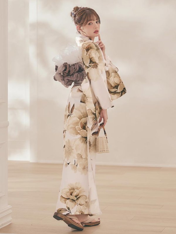 モデル：吉木千沙都(ちぃぽぽ)　身長：158cm　着用サイズ：Fサイズ