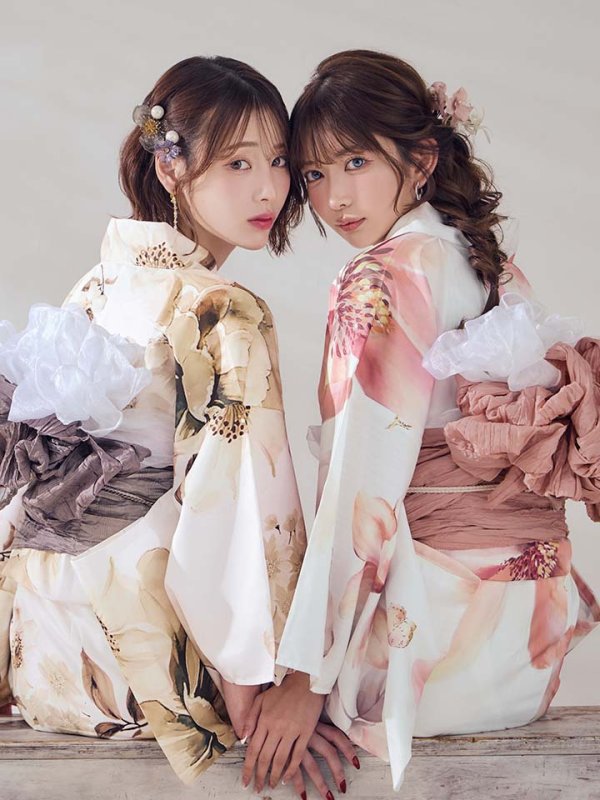 モデル：天海りこ　身長：156cm　モデル：飛鳥　身長：160cm