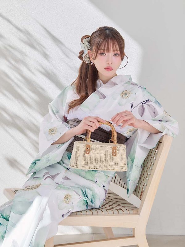 モデル：いおり 身長：164cm 着用サイズ：Fサイズ