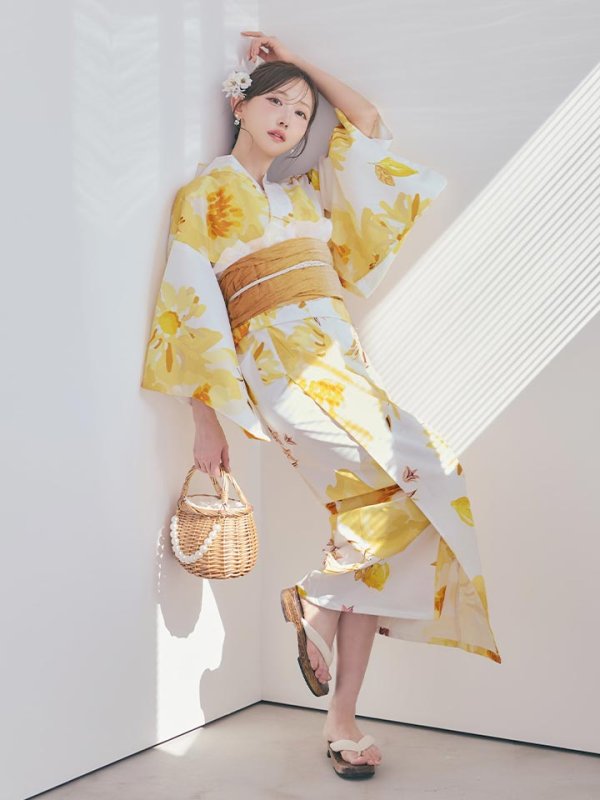 モデル：菅野結以　身長：163cm