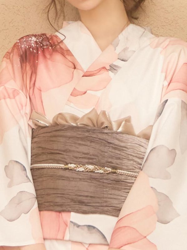 モデル：にじほ　身長：159cm　着用サイズ：Fサイズ