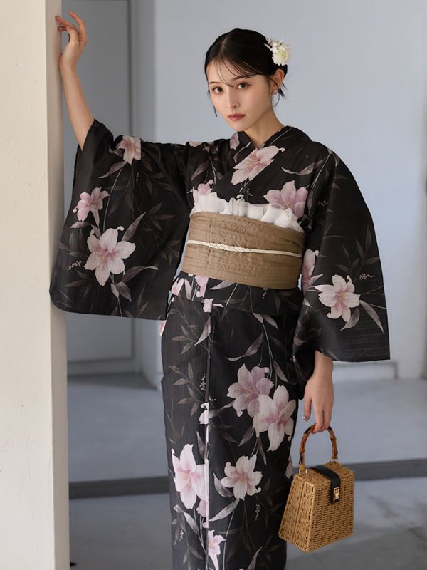 画像8: 送料無料！ホワイトリリー黒地浴衣【浴衣３点セット 浴衣/帯/下駄】[OF04]【予約 / 6月中旬発送予定】