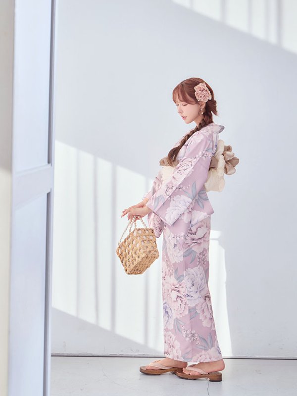 モデル：三上悠亜　身長：159cm　着用サイズ：Fサイズ