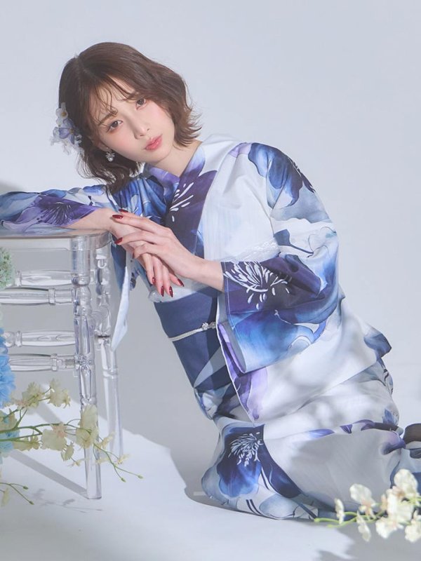 モデル：天海りこ　身長：156cm  着用サイズ：Fサイズ