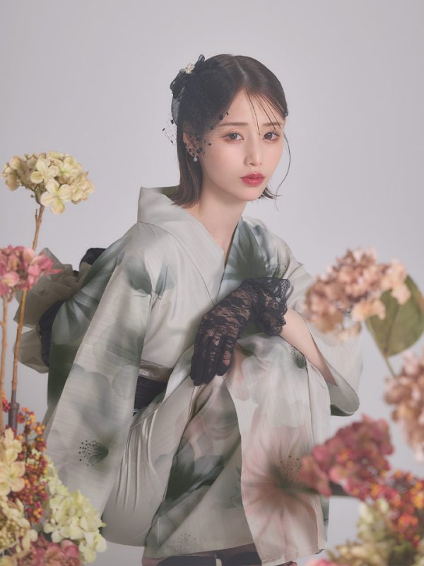 モデル：天海りこ　身長：156cm　着用サイズ：Fサイズ