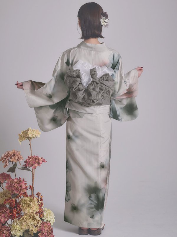 モデル：天海りこ　身長：156cm　着用サイズ：Fサイズ