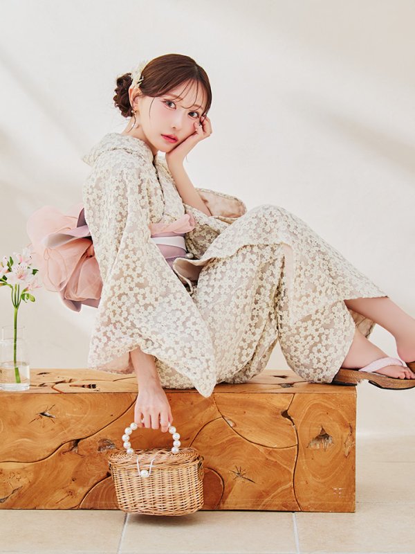 モデル：菅野結以　身長：163cm