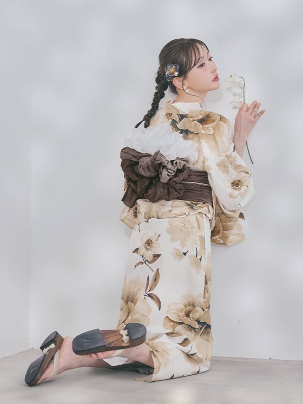 画像10: 【即日発送】送料無料！1人で簡単に着られる！ワンピース / セパレート浴衣セット　ホワイトエレガントフラワー浴衣【浴衣4点セット 浴衣/帯/下駄】[OF04]