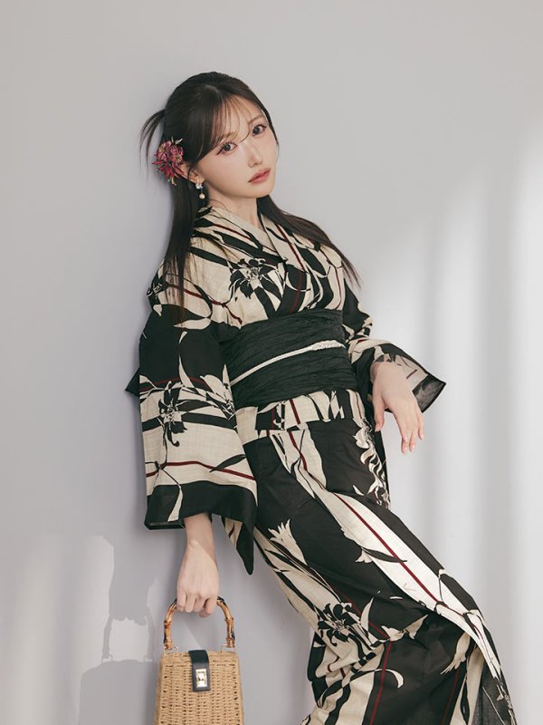 モデル：菅野結以　身長：163cm　着用サイズ：Fサイズ
