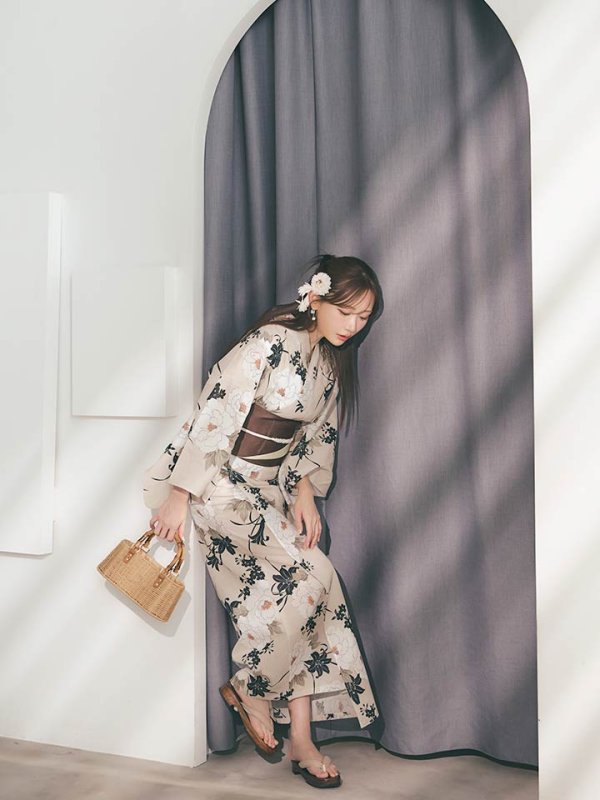 モデル：菅野結以 身長：163cm 着用サイズ：Fサイズ