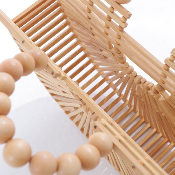 画像11: 木製ハンドル付き竹編み半円カゴバッグ[HC02]