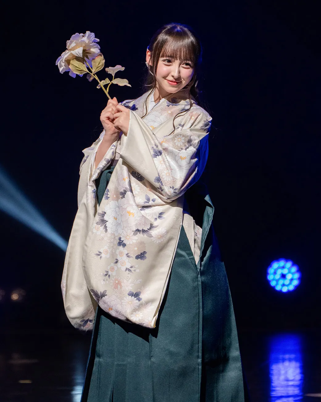 2025WINTER GAKUSEI RUNWAY 袴ステージランウェイレポート6