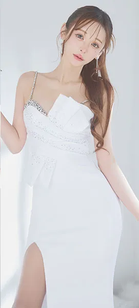 真優川咲が着る、ホワイトドレス-9