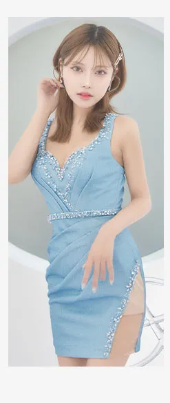 人気キャバ嬢如月れいが着る、いい女の綺麗カラー新作ブルードレス9
