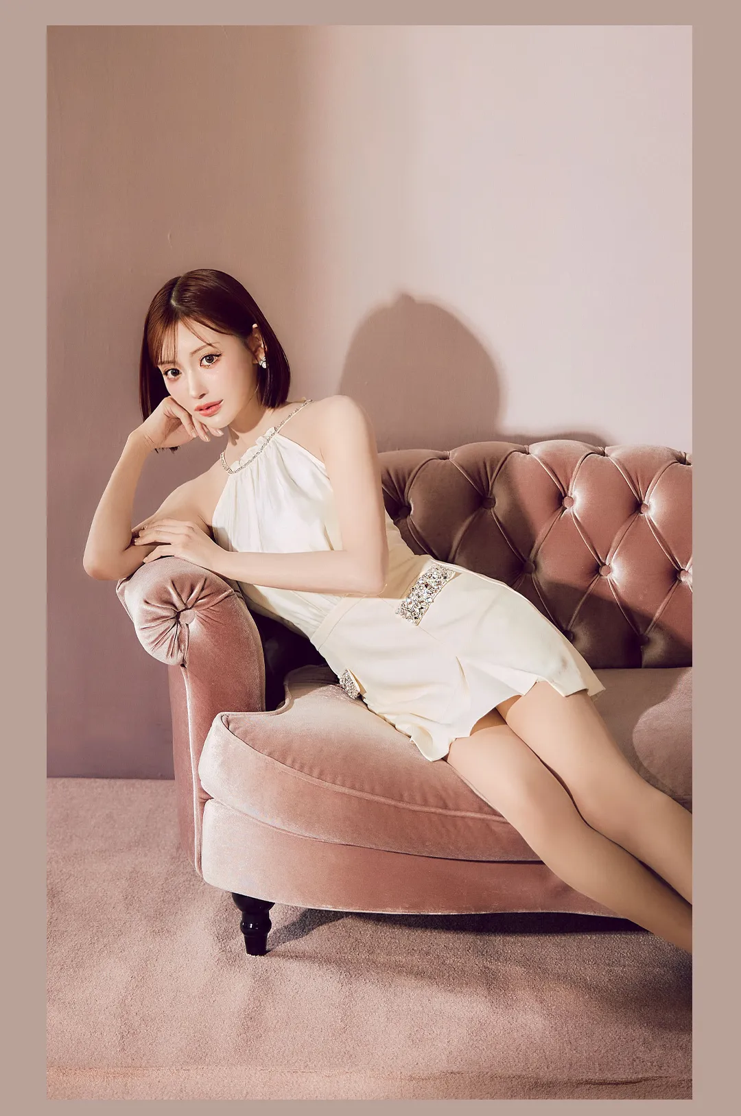 【Anier ROBE./アニエルローブ】【ROBE de FLEURS/ローブドフルール】Satin Bijou back open halter mini dress/ サテン/ ビジュー/ バックオープン/ ホルター/ ミニドレス/ キャバドレス5