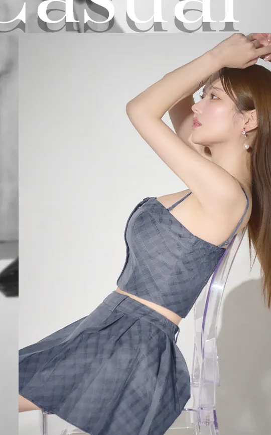 Gray_Casual_カジュアルグレーで魅せる、最上級の大人かわいい