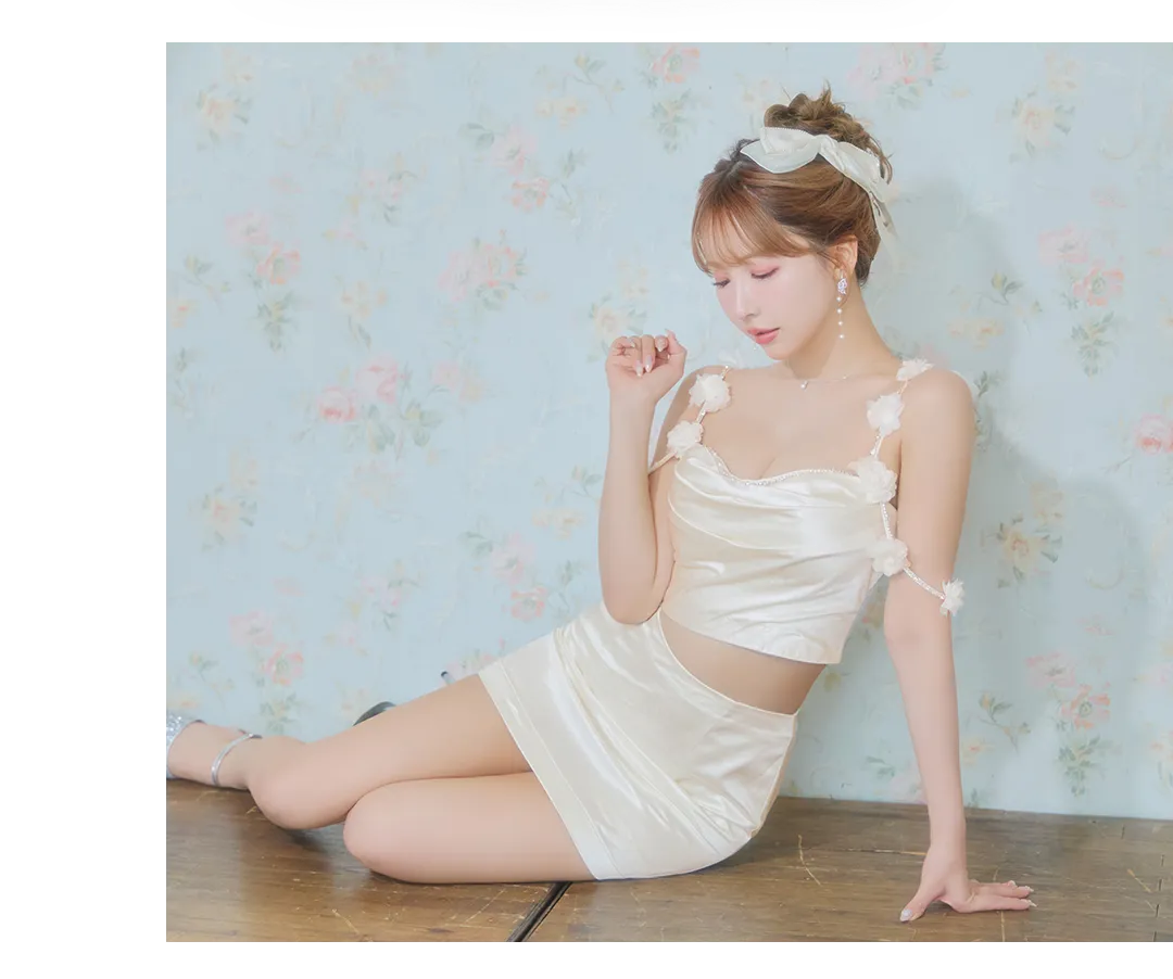 【ROBE de FLEURS/ローブドフルール】パーツ取り外し可能/ フラワーストラップ/ サテン/ セットアップ/ ミニドレス/ キャバドレス3