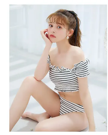 加藤ナナが着るヘルシー水着8LOOK5