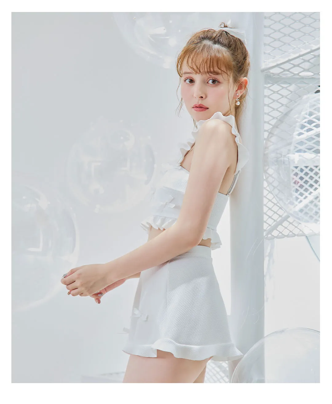 加藤ナナが着るヘルシー水着8LOOK16