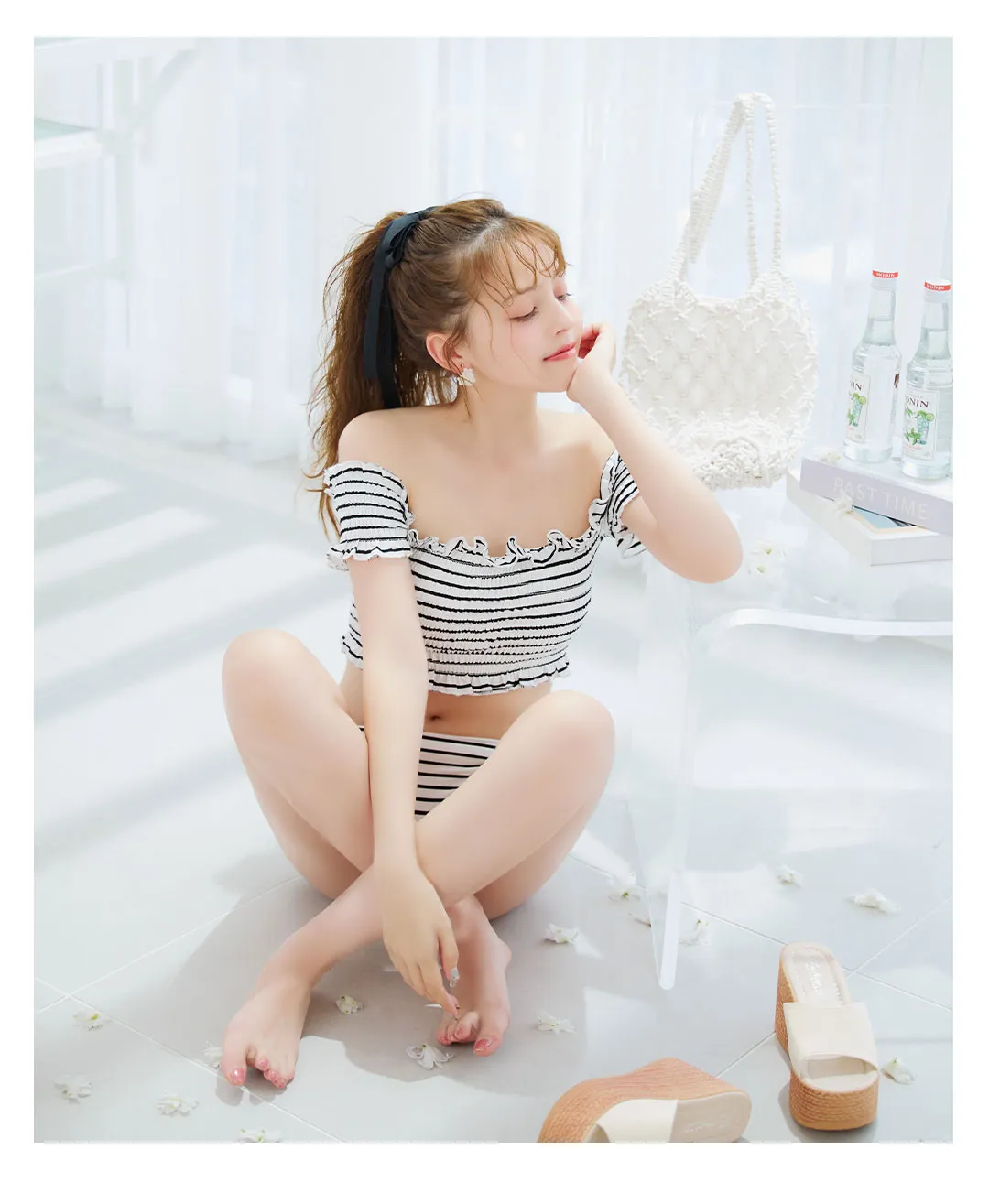 加藤ナナが着るヘルシー水着8LOOK27