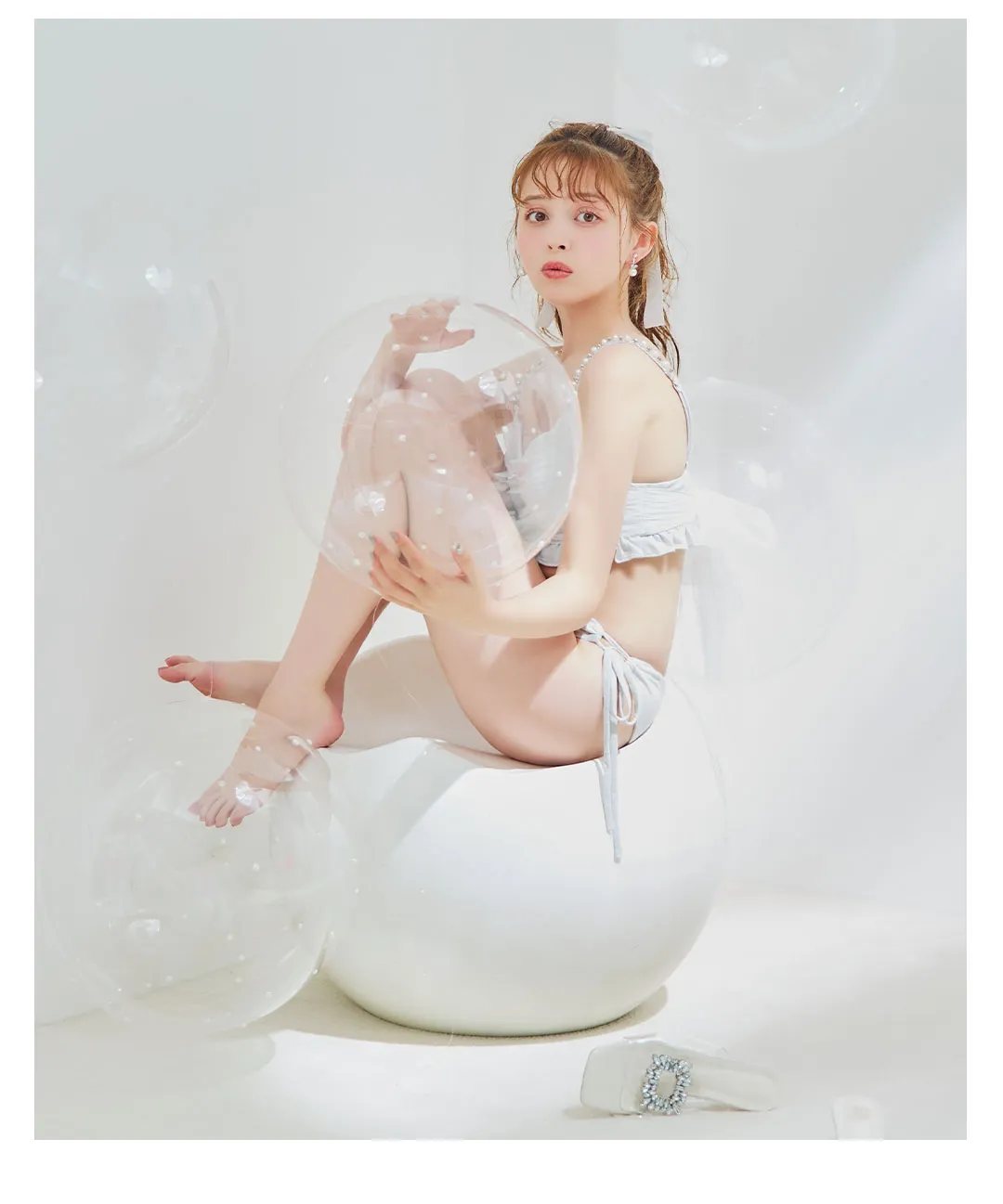 加藤ナナが着るヘルシー水着8LOOK31