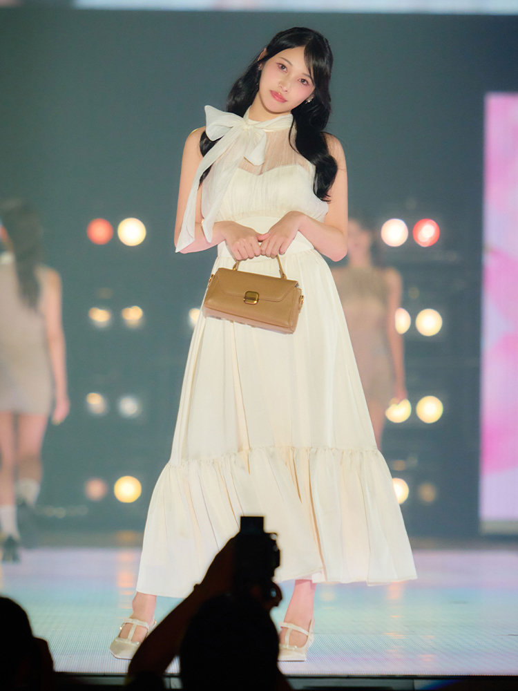 花咲るり（BARCELONA P&J）｜LOOK 31 関西コレクション 2026 AUTUMN&WINTER 着用ルック