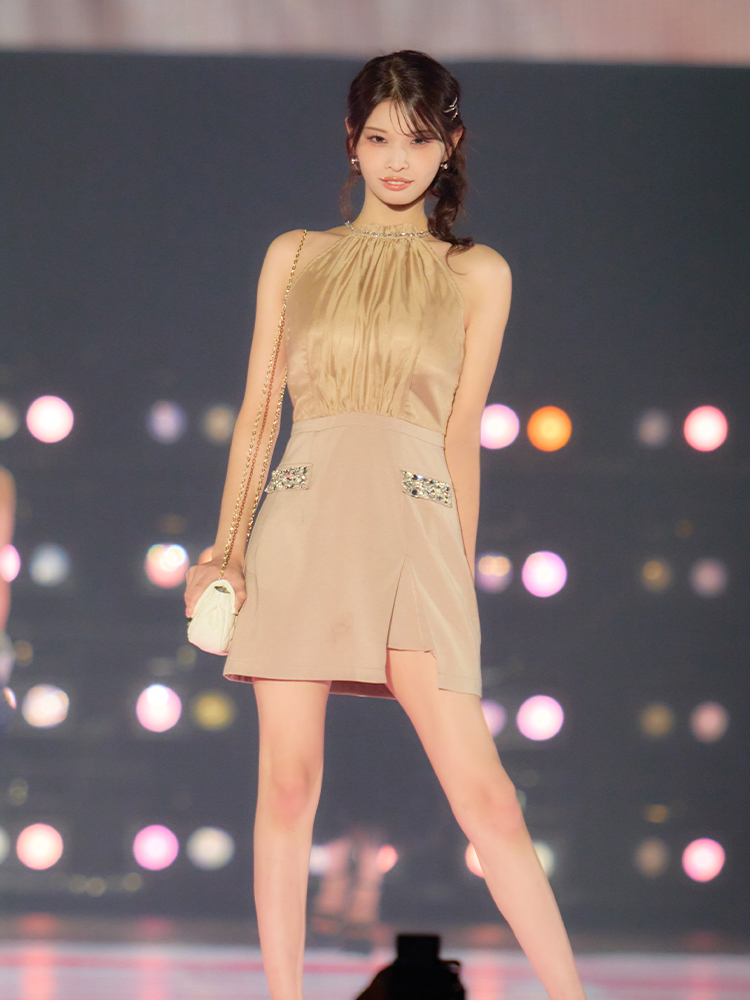 七海なみ（BARCELONA 桃李中洲）｜LOOK 32 関西コレクション 2026 AUTUMN&WINTER 着用ルック