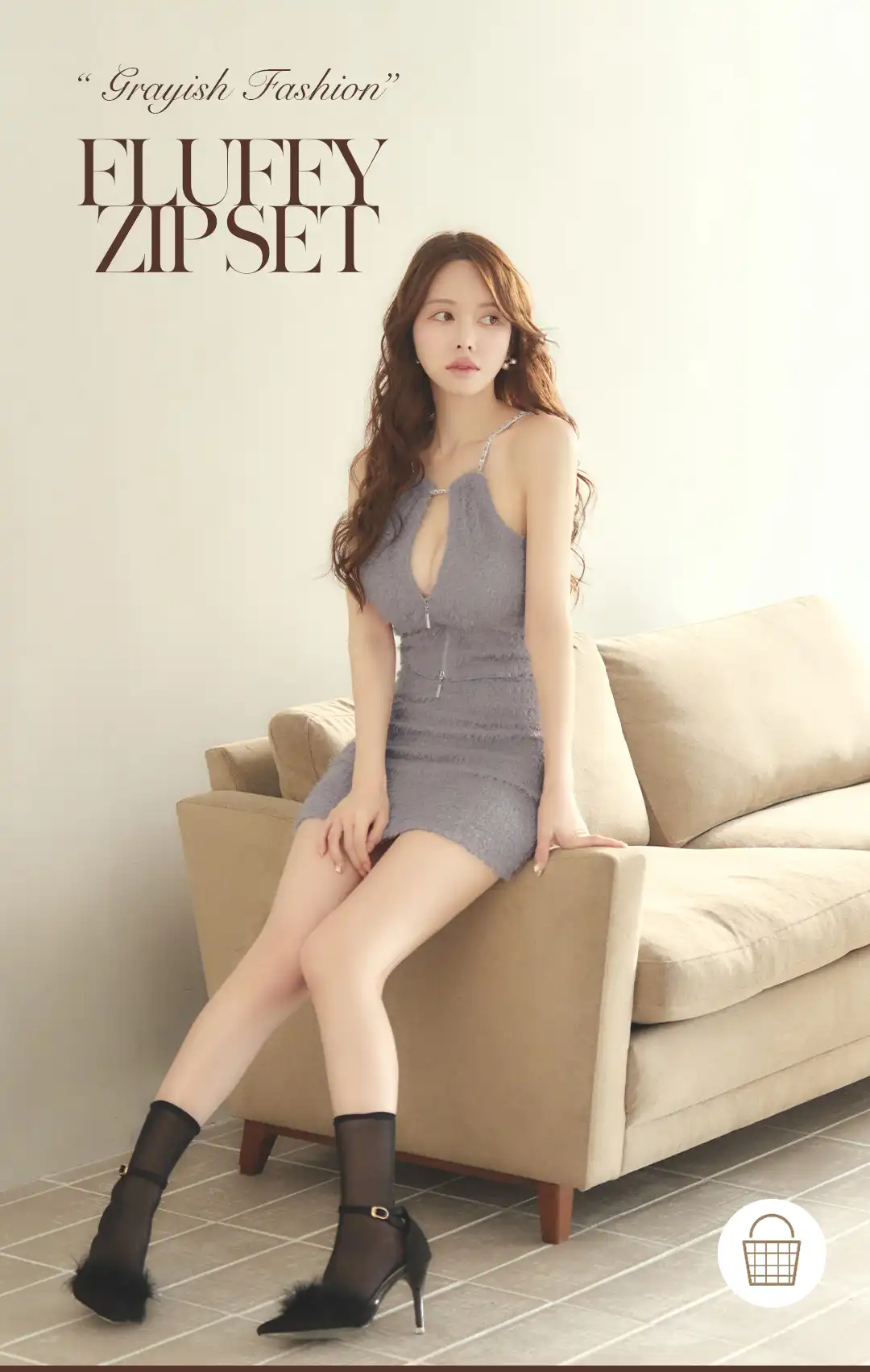 ふわふわ素材にセンシュアルなジップ
甘くも色っぽくも着こなせるセットアップ 1