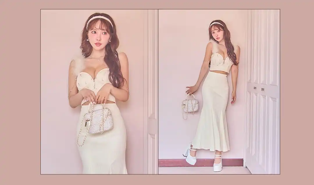 【Glossy/グロッシー】フェザーショルダー/ ビジュー/ リブ/ ロングドレス/ キャバドレス