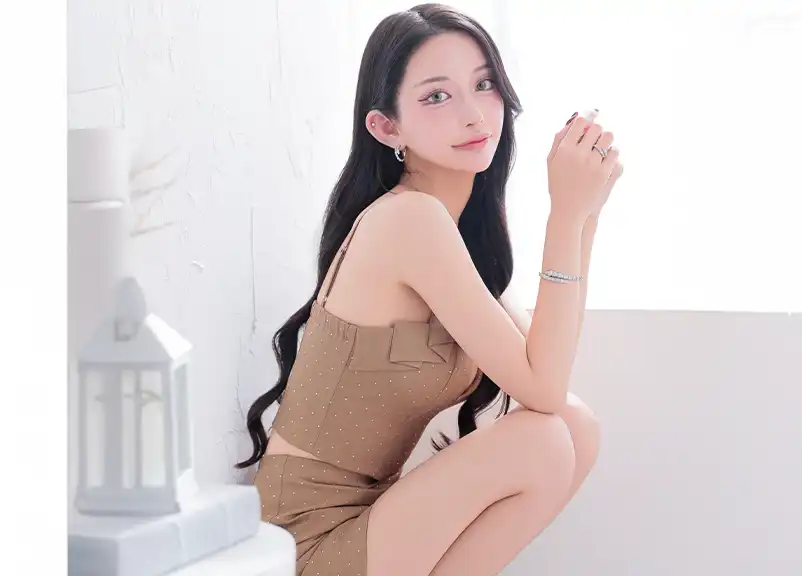 【ROBE de FLEURS Glossy/ローブ・ド・フルール グロッシー】バストカット/ ウエストカット/ 袖あり/ 半袖/ バックル/ ストレッチ/ タイト/ ミニドレス/ キャバドレス